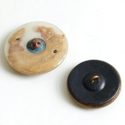 ◆骨董 新着◆ 白と黒の双子の貝ボタン‼ Antique Button 2set 2枚目の画像