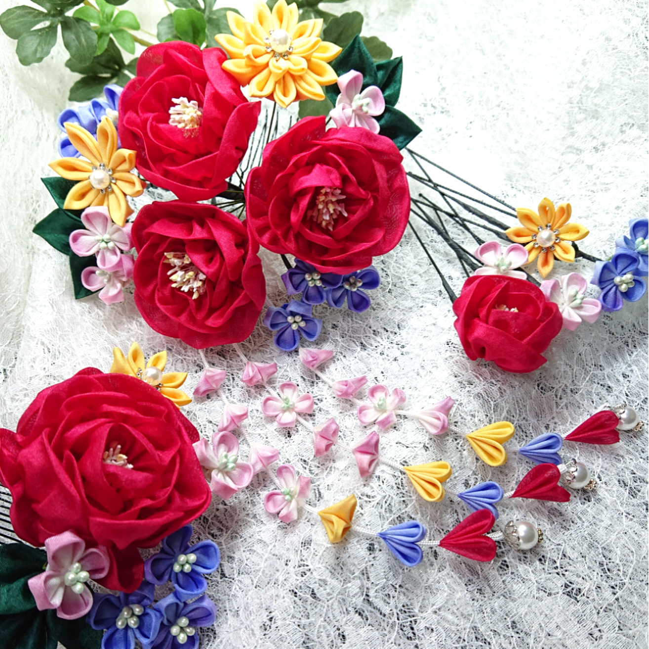 [つまみ細工髪飾り]  華やか赤い髪飾りのセット