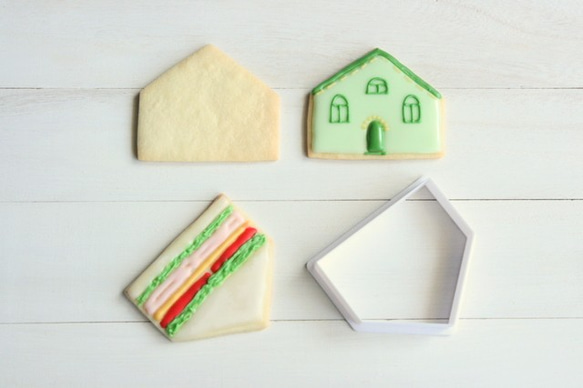 サンドイッチとお家、２役クッキー型・クッキーカッター 1枚目の画像