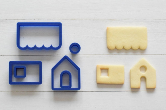 シンプルなお家【小】フリル屋根　クッキー型・クッキーカッター 1枚目の画像