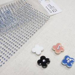 手で触って視覚に頼らずに遊べるゲーム　Tac-Tile（手ざわりの駒）ヒノキ無垢駒+専用ウッドボード 5枚目の画像