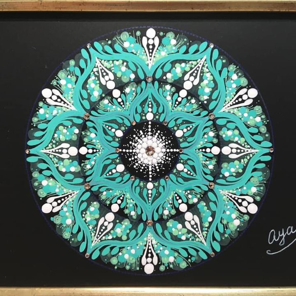 タイトル「エメラルドグリーン」手描き曼荼羅原画 スワロフスキー社製