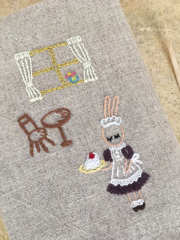 刺繍ブックカバー うさぎシリーズ  文庫本用 2枚目の画像