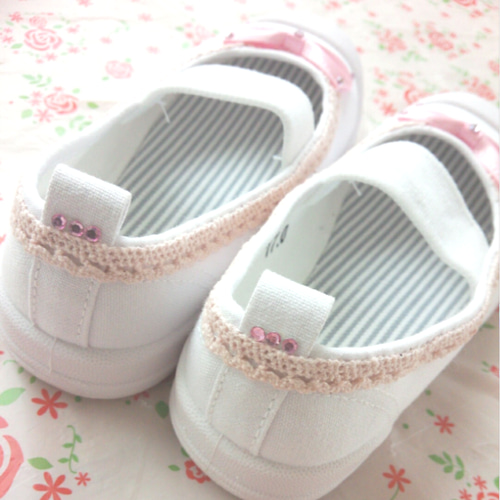 デコ上靴に追加でストーン