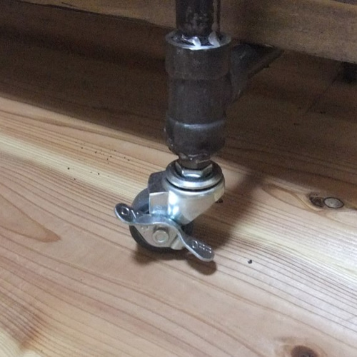 【送料無料】キャスター付き アイアン ラック 展示台 送料無料】キャスター付き アイアン ラック 展示台 送料無料