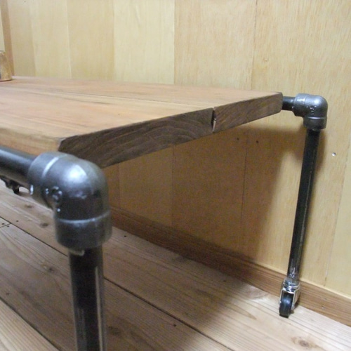 キャスター付きアイアン　カウンターテープル アイアン脚のヴィンテージタイプのカウンターテーブル | interiorCode