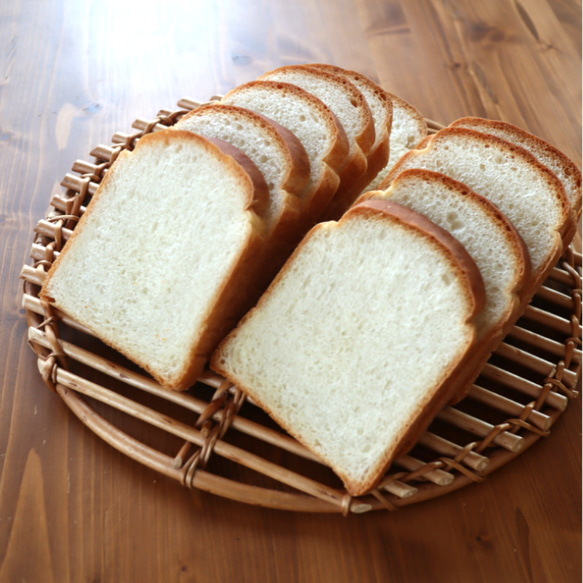 北海道産小麦山型食パン  卵・乳・油脂不使用～ヴィーガン対応～ 3枚目の画像