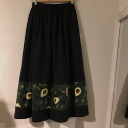 アボカド柄のギャザースカート 1枚目の画像
