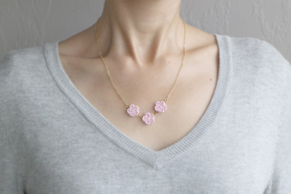 春うらら♫はんなり桜のネックレス ひと粒 つまみ細工 3枚目の画像