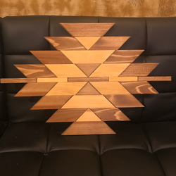 メンズライクな木製オルテガ壁掛け【handmade】ミディアムウォルナット色　お部屋のワンポイントに 4枚目の画像
