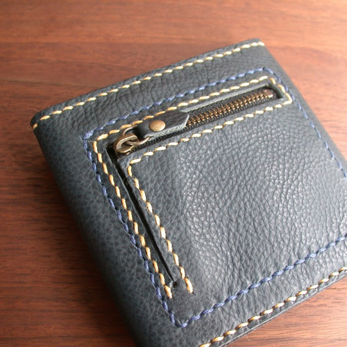 手縫いの2つ折り財布 ネイビー 右開き キツネ その他ミニ財布