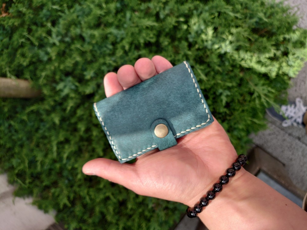 イタリアンレザーのミニウォレット【pieni】