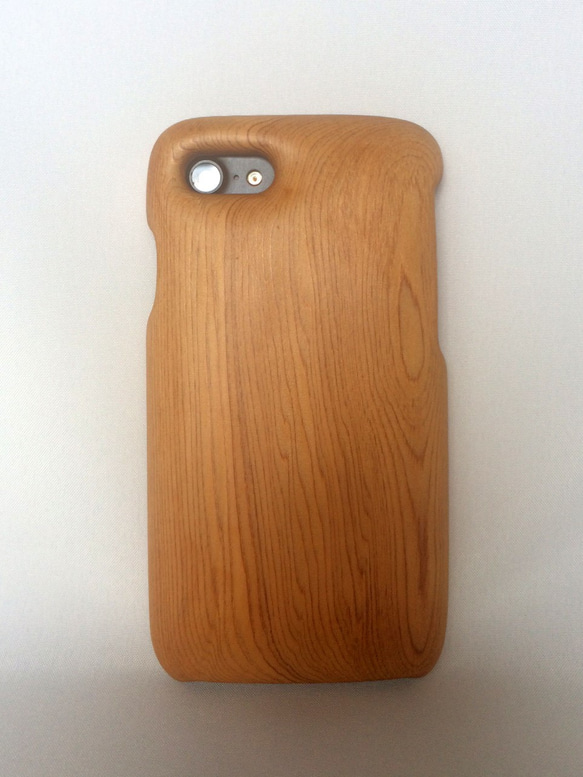 【受注制作】木製iPhoneケース（屋久杉）（iPhone 6、6s、7、8用） 2枚目の画像