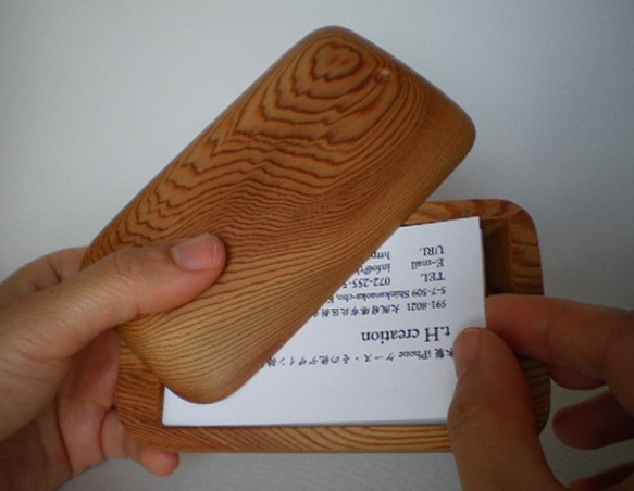 Wood business card case -Yakusugi- 第3張的照片