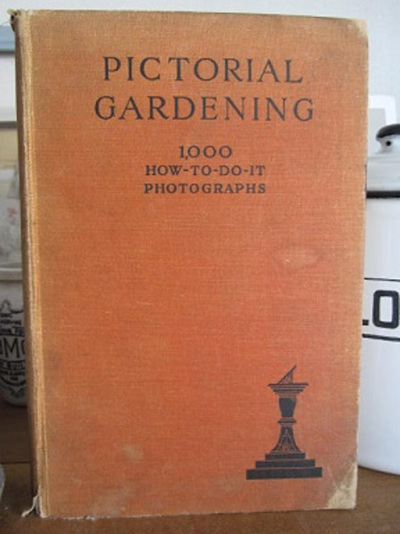 イギリス洋書☆古書　PICTORIALGARDENING 1枚目の画像