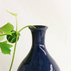 櫛目文花瓶（呉須） 3枚目の画像