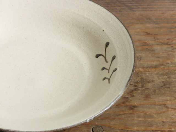 イッチンの小皿（白） 3枚目の画像
