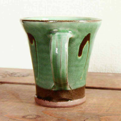 スリップウェアのマグカップ（緑） 3枚目の画像