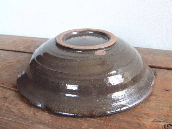 ガクアジサイの輪花鉢（象嵌） 5枚目の画像