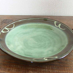 イッチンの丸皿（緑） 1枚目の画像