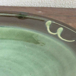 イッチンの丸皿（緑） 2枚目の画像