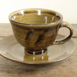 スリップウェアのカップ＆ソーサ（黄） 1枚目の画像