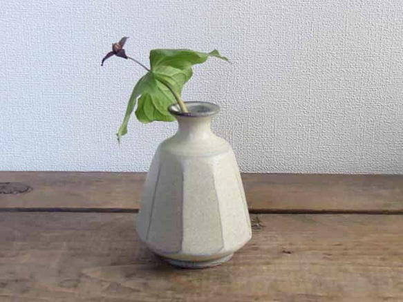 面取り一輪挿し（蘭越）/single flower vase 1枚目の画像