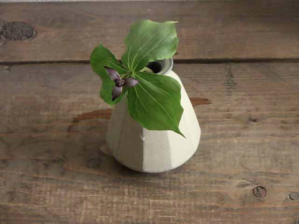 面取り一輪挿し（蘭越）/single flower vase 4枚目の画像