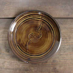 櫛目模様の中皿（飴釉2） 1枚目の画像