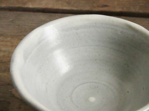 しのぎ白小鉢（白釉） 3枚目の画像