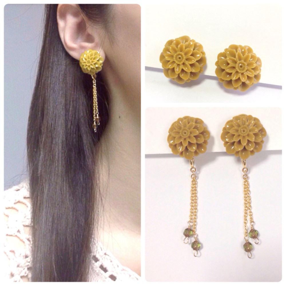 【SALE】★2way！痛くないイヤリング★フランス生まれのダリアボタン×チェコビーズのイヤリング（マスタード）