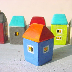 世界の小さな陶器のお家シリーズ 6枚目の画像