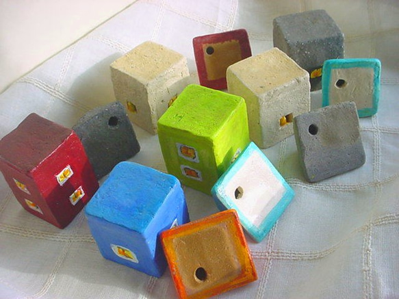 世界の小さな陶器のお家シリーズ 10枚目の画像