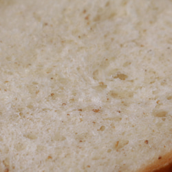 自家栽培小麦にバターと生クリームが入った食パン "西宮六寸"(1.5斤) 2枚目の画像