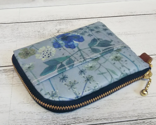 ロングＬ字ファスナー財布　リバティラミネート　フローラル・デライト【ブルー】 リバティ ラミネート コンパクトL字ファスナー財布 外ポケット付き 内