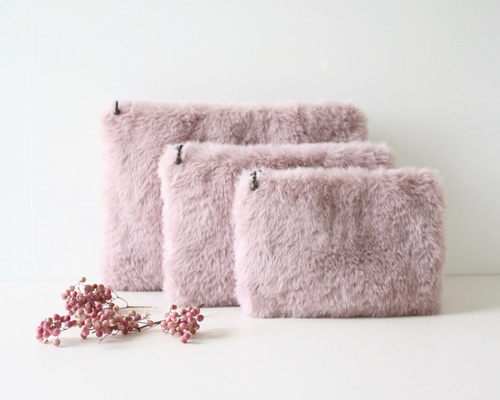 ダスティピンクのふんわりエコファーポーチ｜S・M・Lサイズ ポーチ