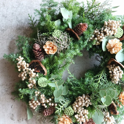 Creema限定 フレッシュグリーンと木の実のリース、自然素材の