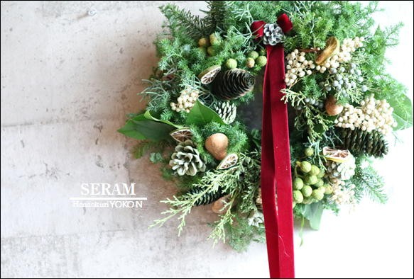 Creema限定クリスマスリース、生グリーンと木の実 1枚目の画像
