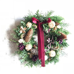 Creema限定クリスマスリース、生グリーンと木の実 2枚目の画像