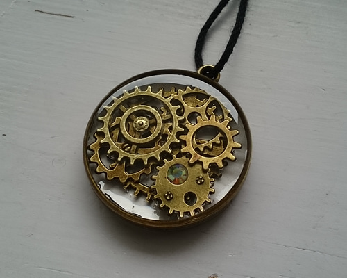 スチームパンク的勾玉 歯車を封入した勾玉ネックレス スチームパンク 楽天市場】【steampunk】歯車スチームパンク 鍵 アンティーク