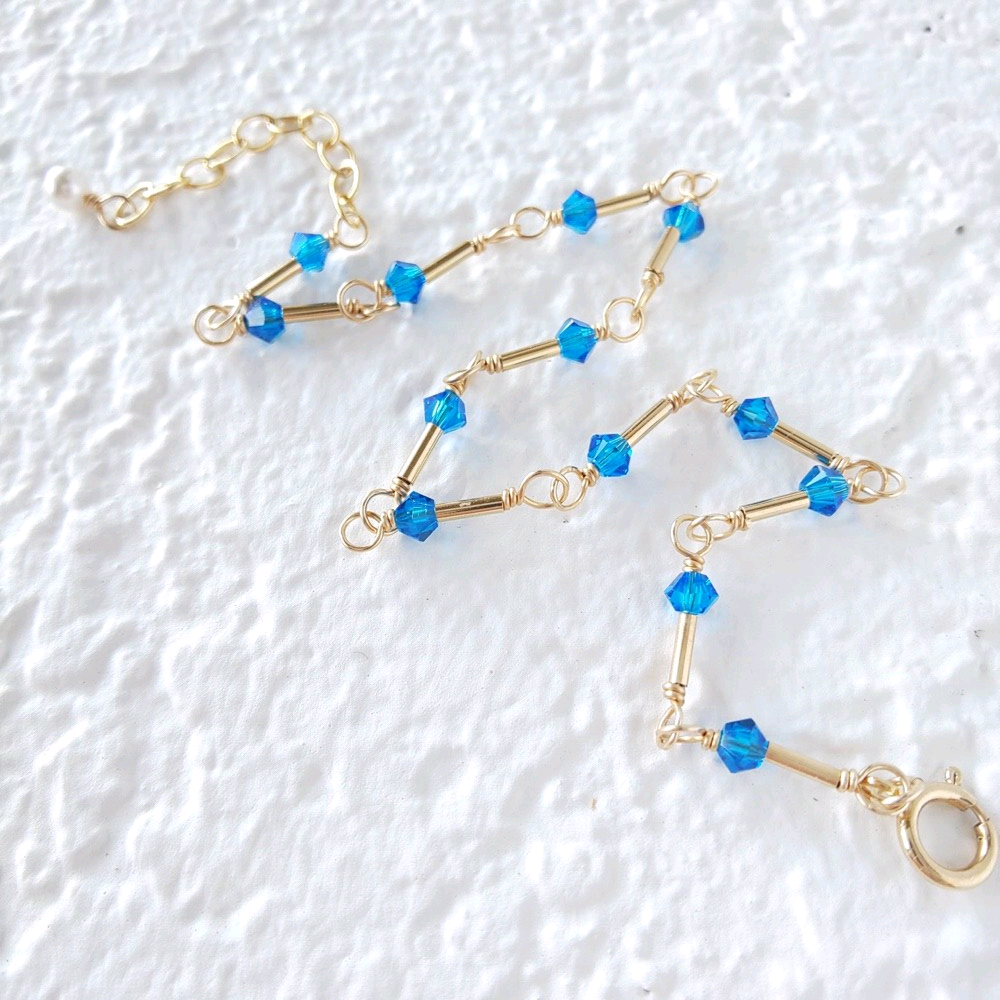点と線 ✧ 神秘のブルー・クリスタルガラスの連なるブレスレット 14kgf
