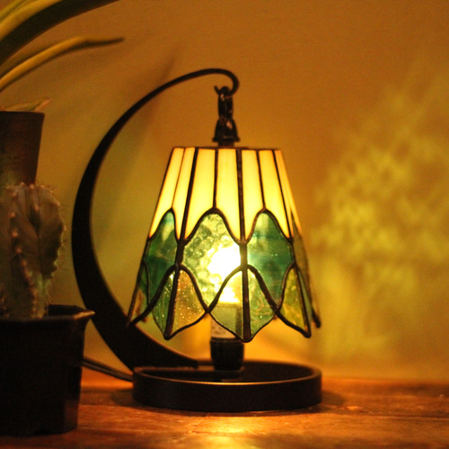 ステンドグラス⭐︎アイビーのスタンドランプ ステンドグラス⭐︎アイビーのスタンドランプ