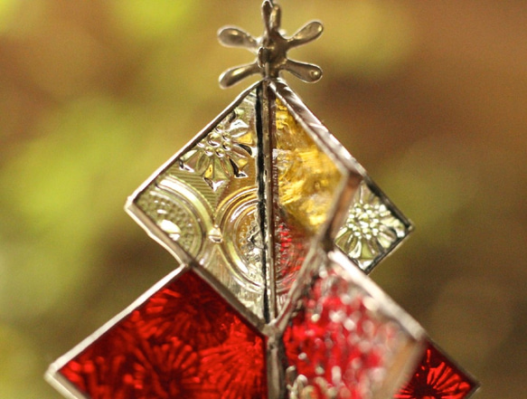 ⭐Creema限定⭐クリスマスツリーのサンキャッチャー（ステンドグラス） ✳️再販✳️ 3枚目の画像