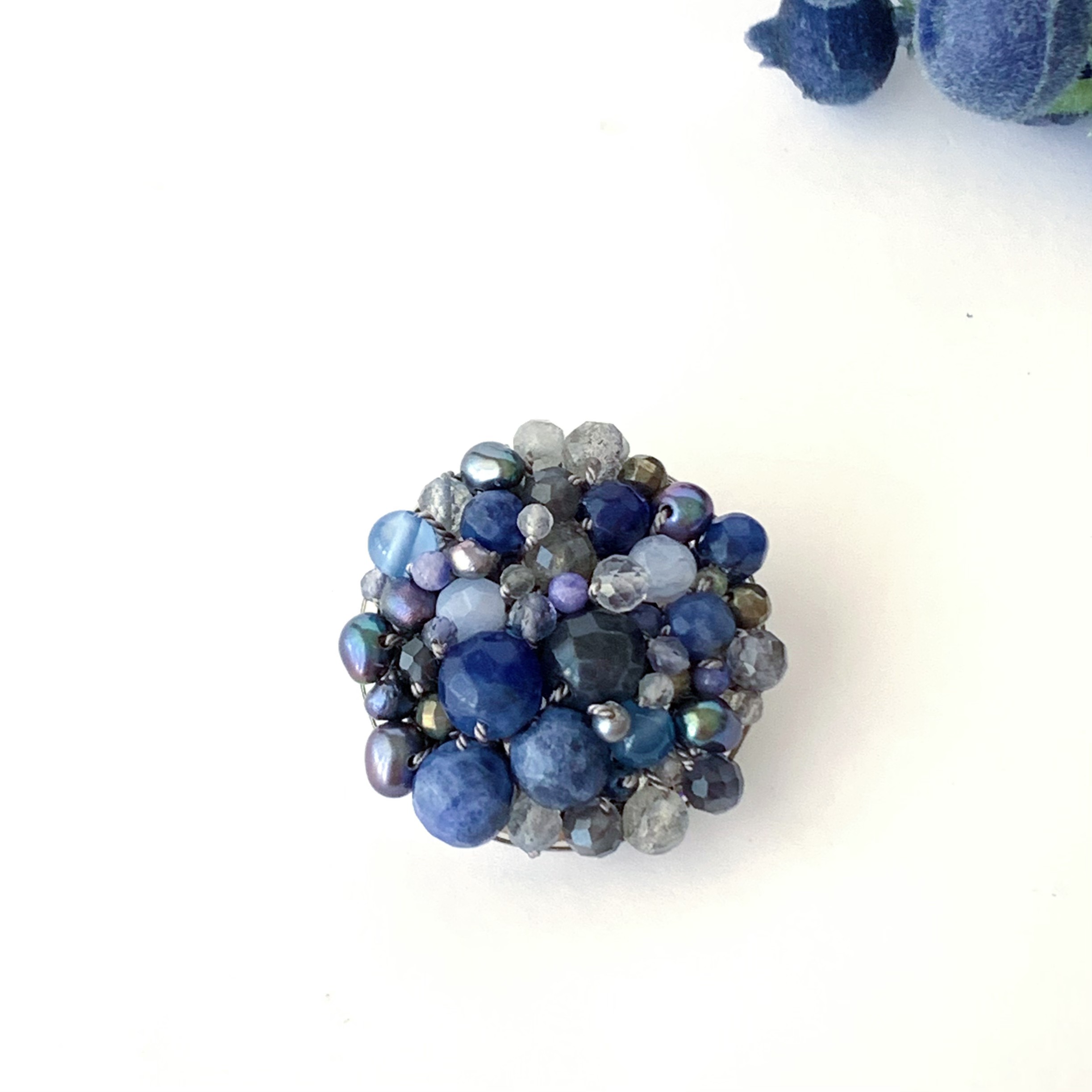 ブローチ「ボーダー　2」