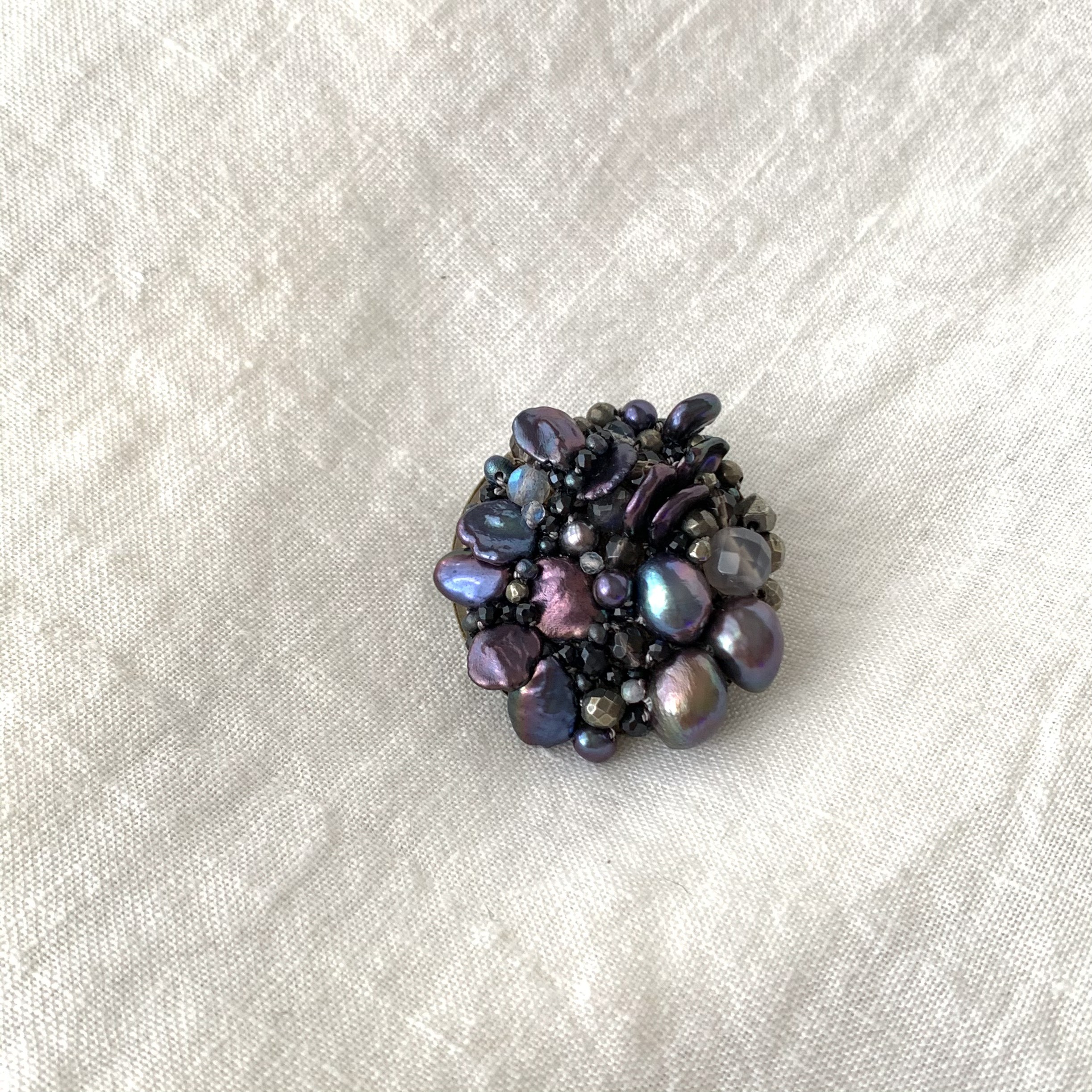 ブローチ「テティス」