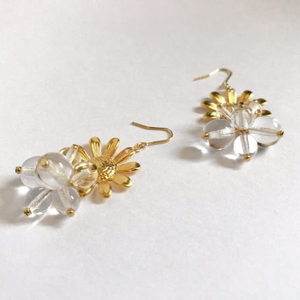 Flower Crystal pierce/earring 第3張的照片