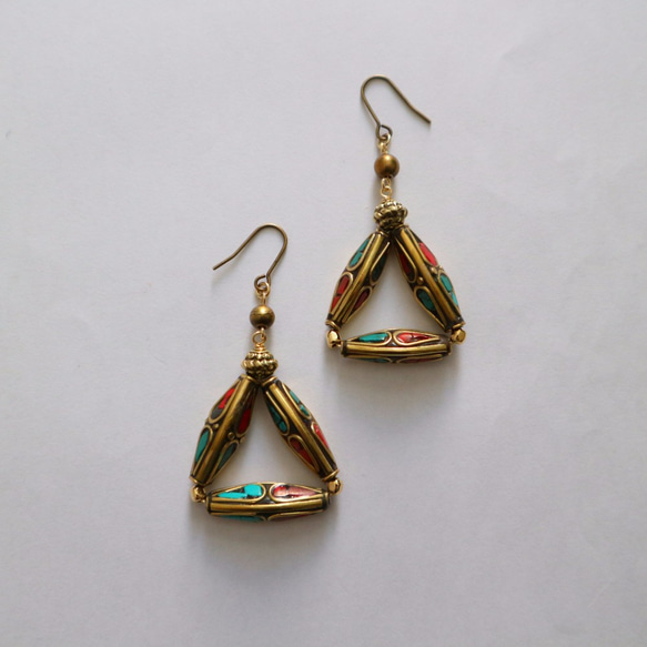 Nepalbeadsのtriangle pierce(earring) 1枚目の画像