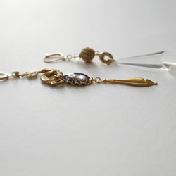 Vintage glass cabochon asymmetry　pierce（earring) 4枚目の画像