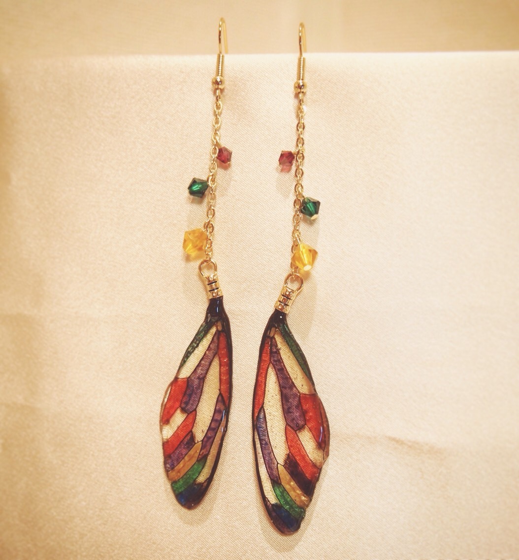 【ほんものの蝉の翅】セミのピアス イヤリング ステンドグラス カラフル マルチカラー