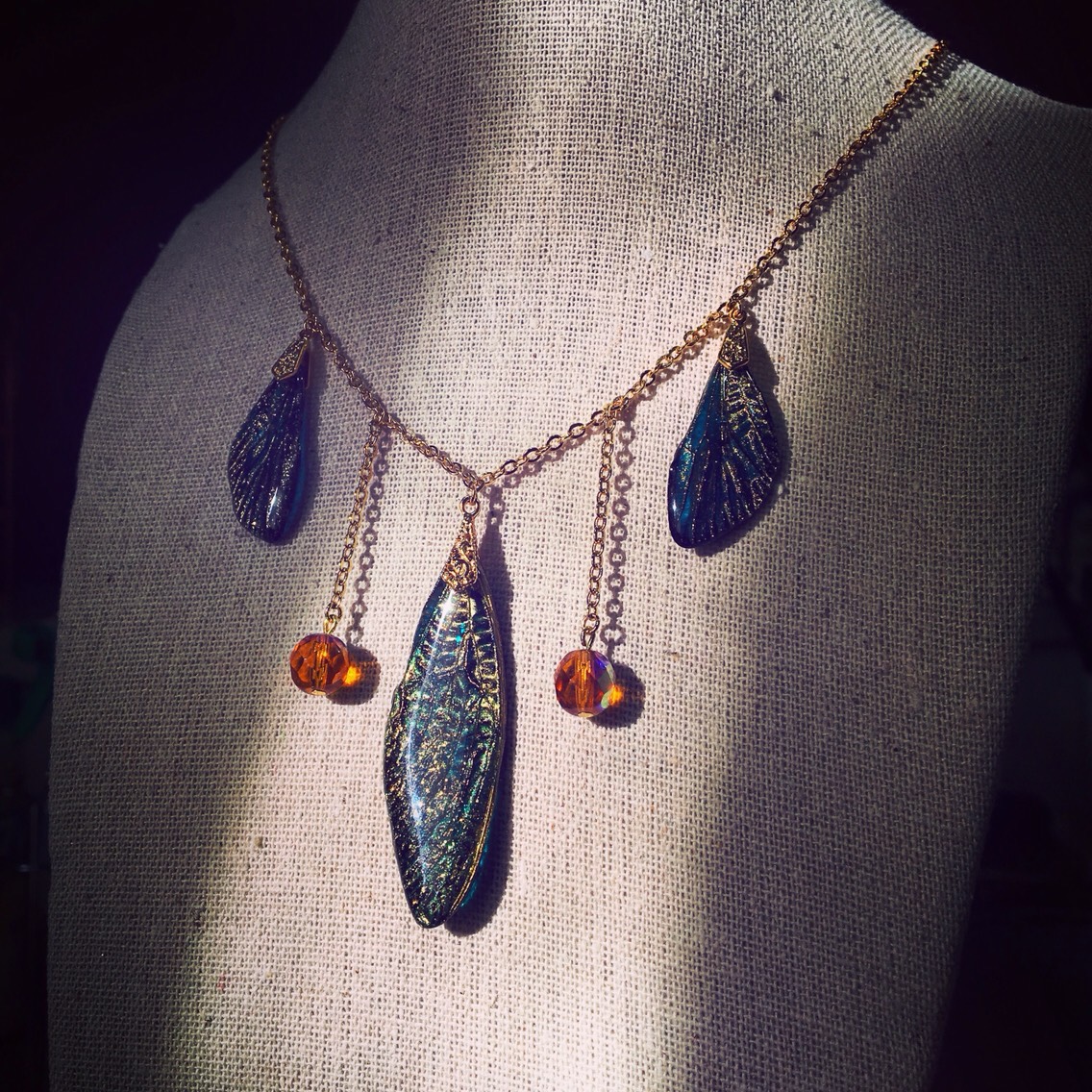 【ほんものの蝉の翅】セミのネックレス ペンダント ディープブルー ゴールド